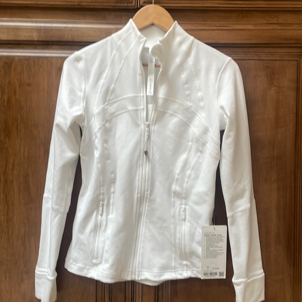 NWT Lululemon define jacket size 8